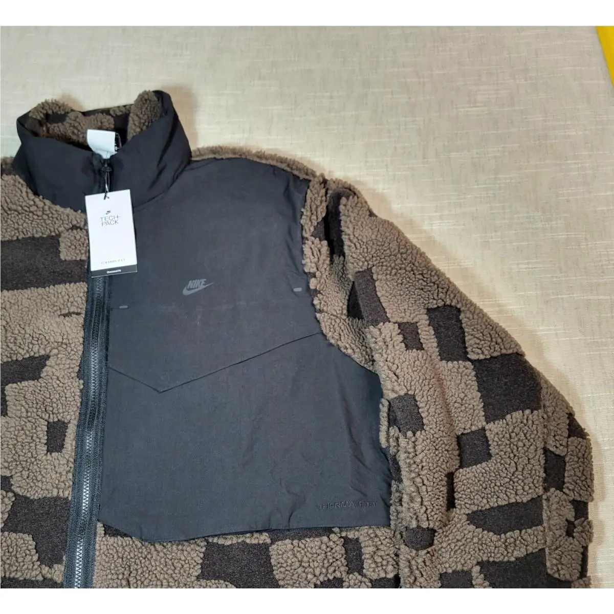 Nike clothing - DD6632-013 - DD6632-013 - Black Gray 2