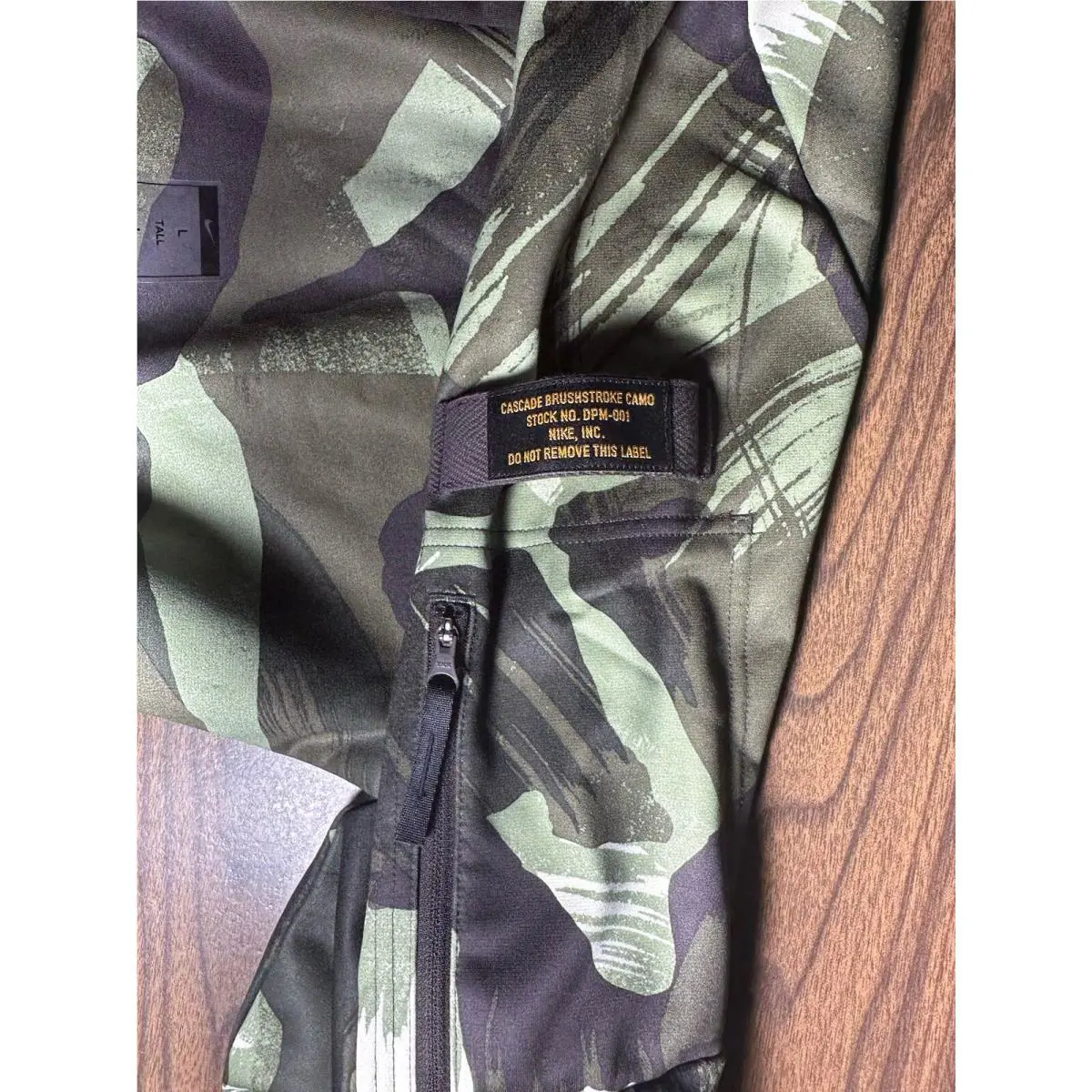 Nike clothing - Green Camo (UPC: 0196151589195) 9