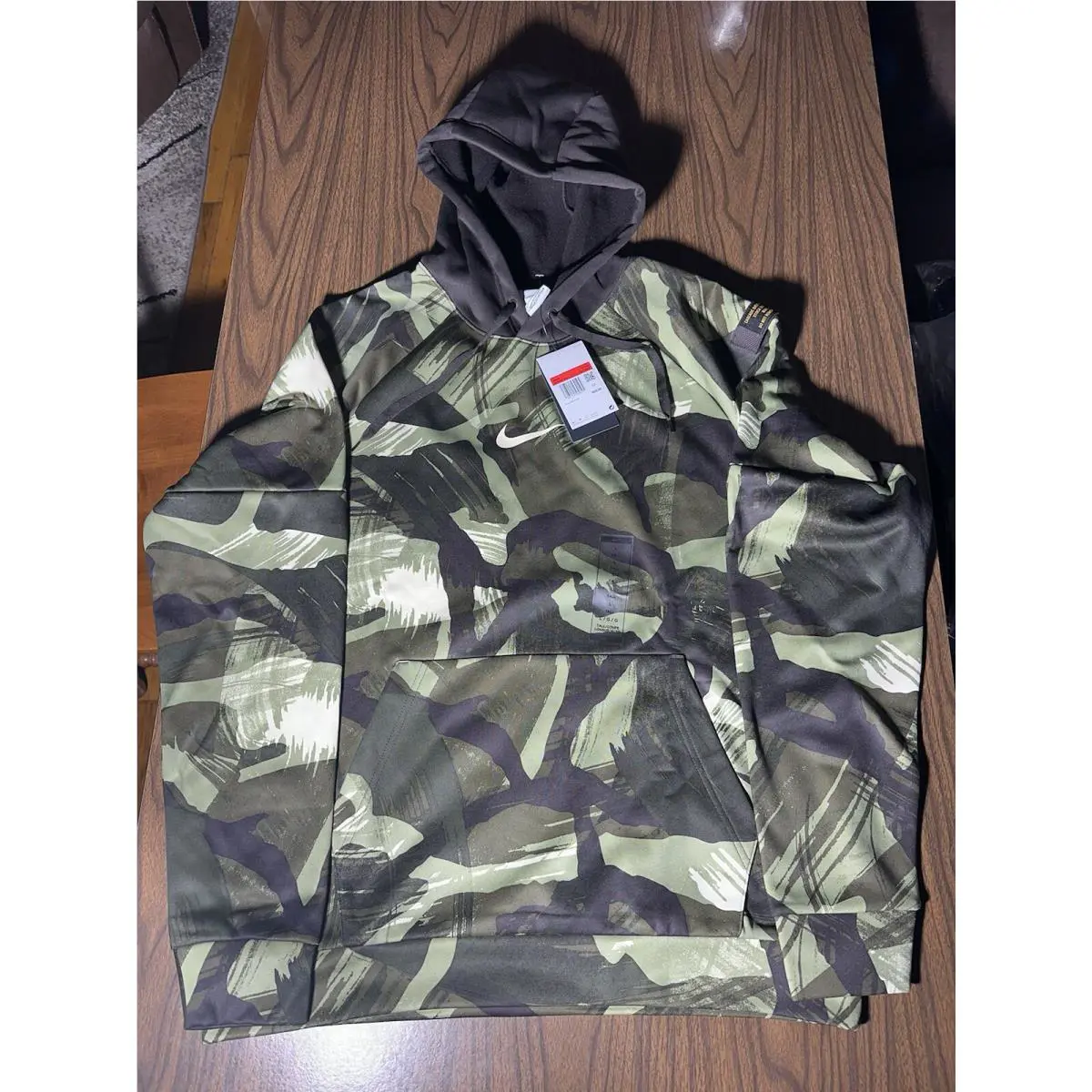 Nike clothing - Green Camo (UPC: 0196151589195) 4
