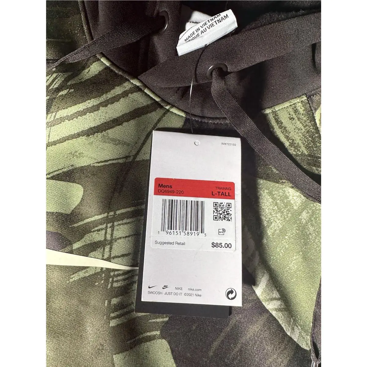 Nike clothing - Green Camo (UPC: 0196151589195) 7