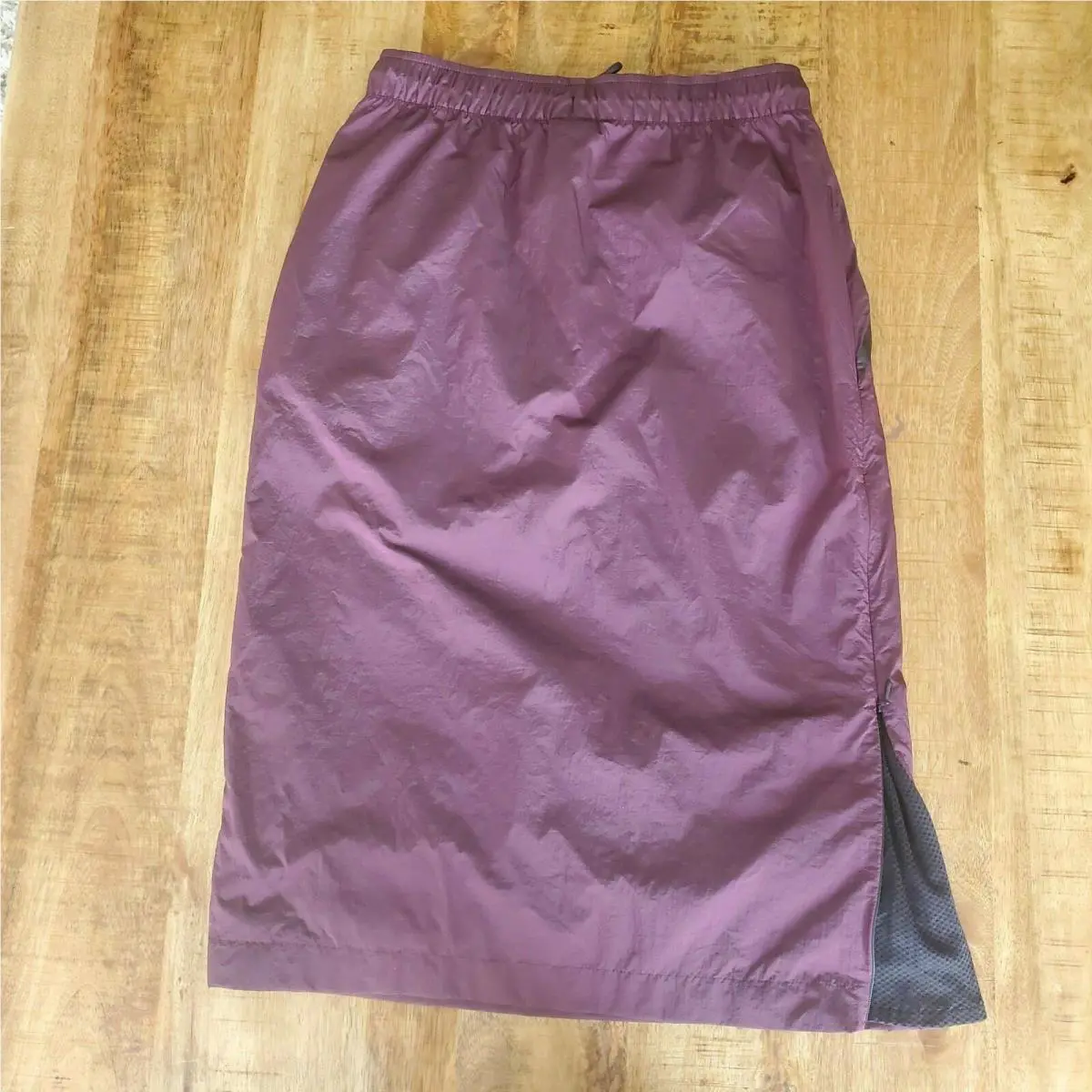 Nike clothing - Berry (UPC: 886912337577) 3