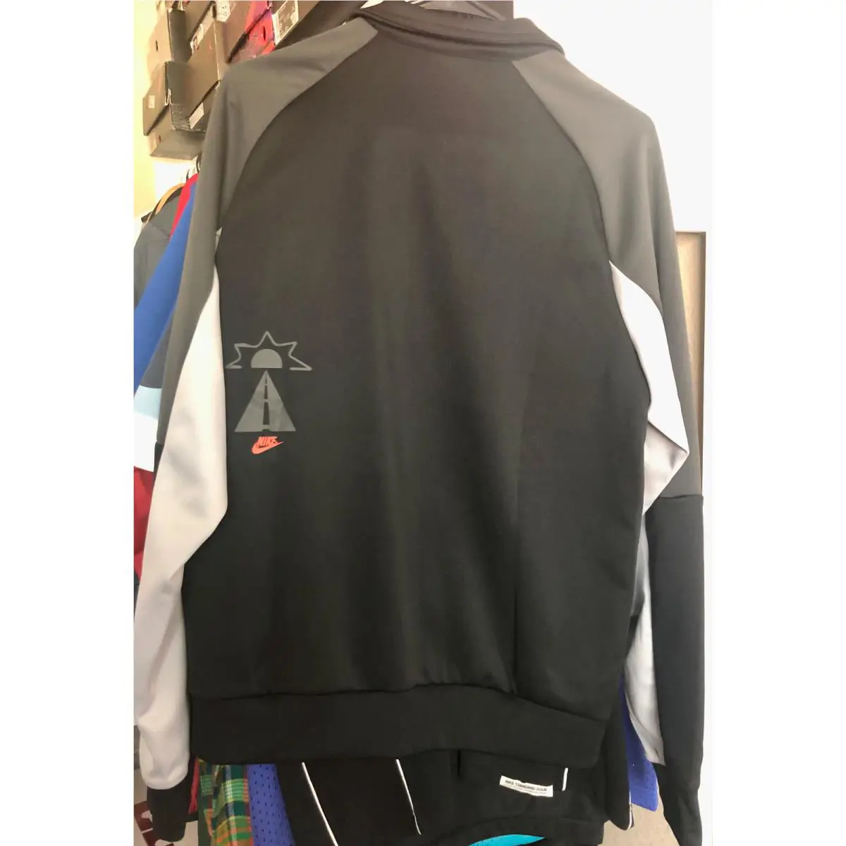 Nike clothing - N98 - Black (UPC: 195868284065) 3