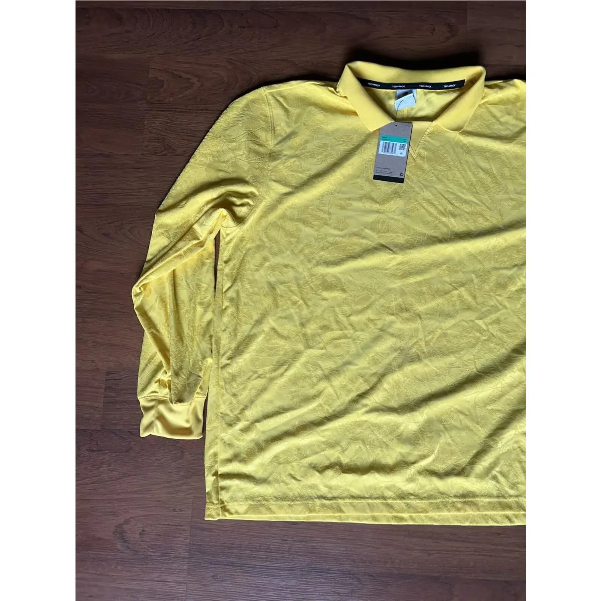 Nike clothing - Tech - Tech - DQ4294719 - Yellow 3