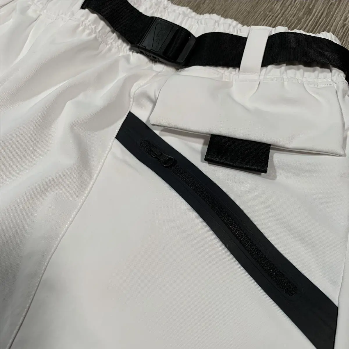 Nike clothing - White 1