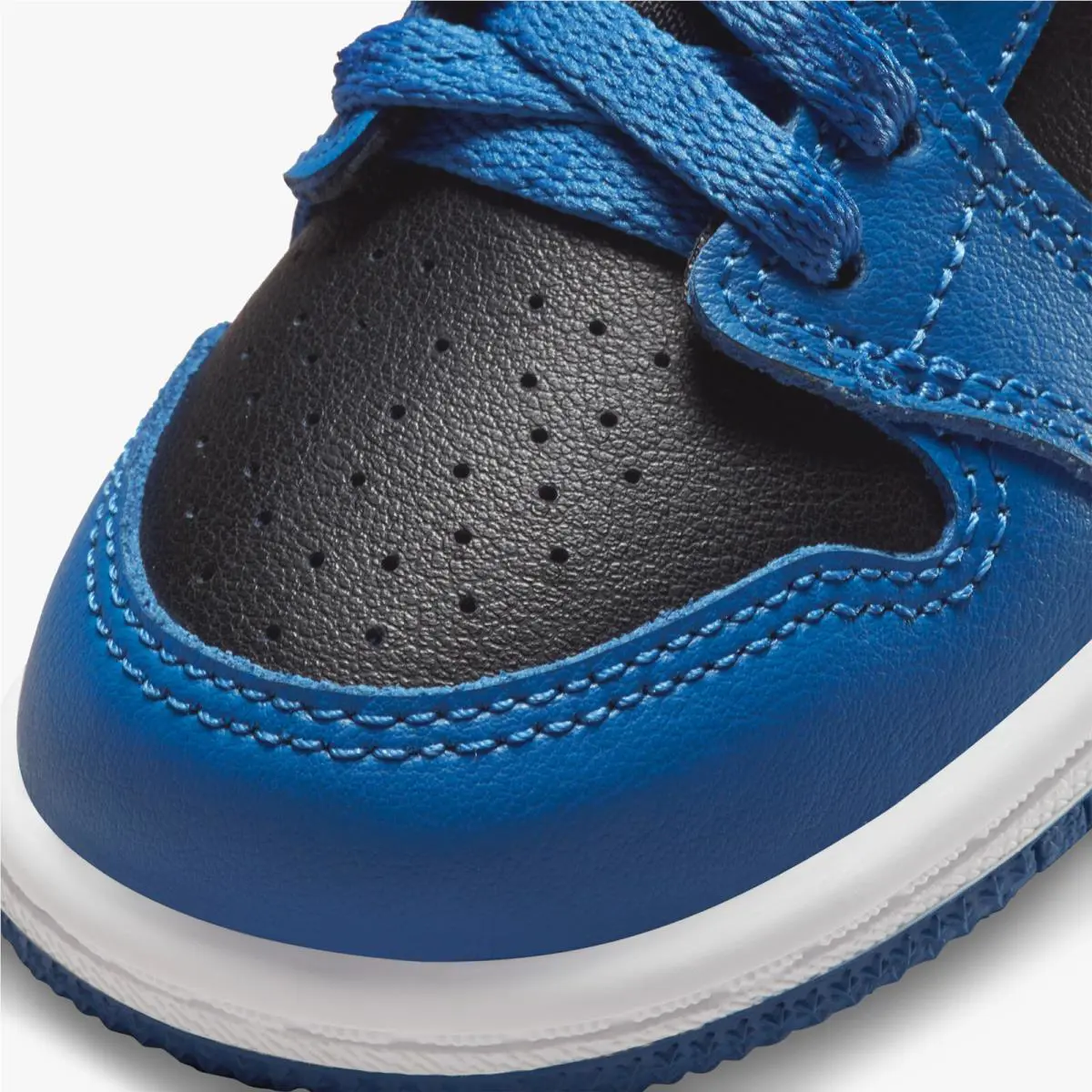 Nike shoes - Air Jordan 1 - Air - 555088-404 575441-404 - Blue 1