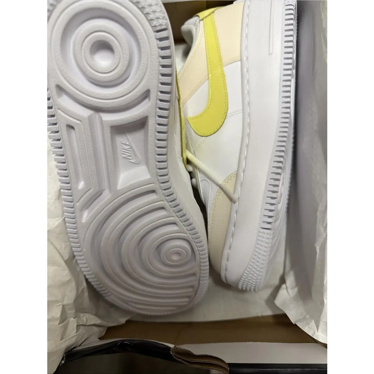 Nike shoes - Nike Air Force 1 - Air Force - DJ5197-100 - Ivory, Manufacturer: Pale Ivory/Light Zitron 2