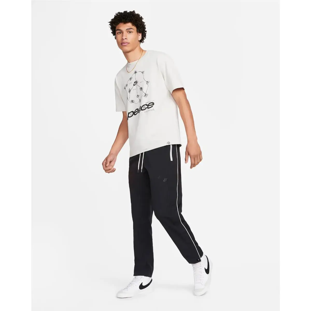 Nike clothing - Nike DM6686 010 - Black (UPC: 193146073882) 3
