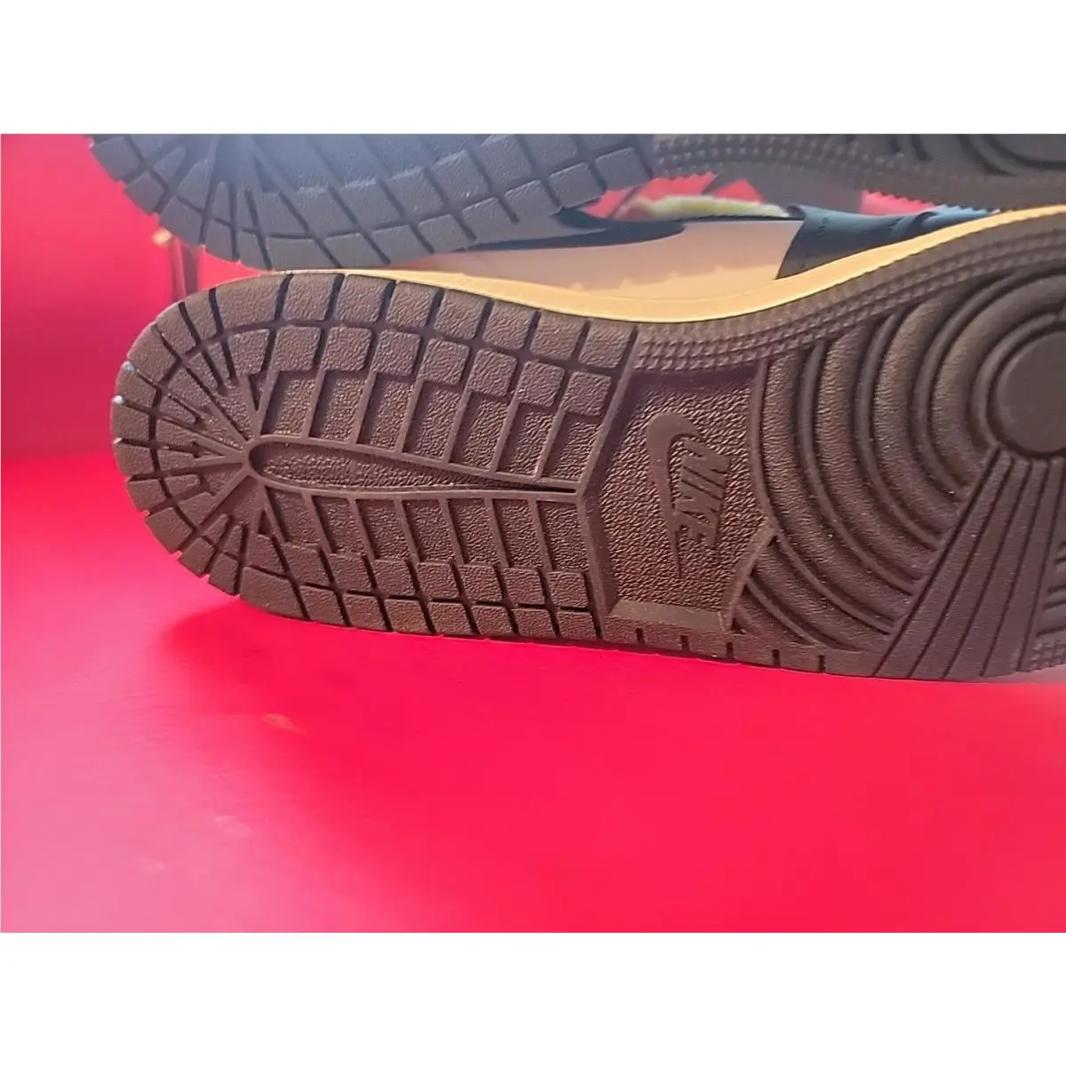 Nike shoes - Air Jordan 1 - Air - 575441 118 - Yellow (UPC: 0194501171595) 5