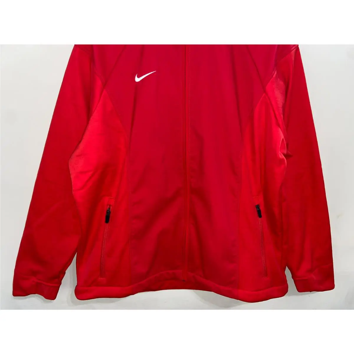 Nike clothing - Sphere - Sphere - Red (UPC: 0194272838475) 2