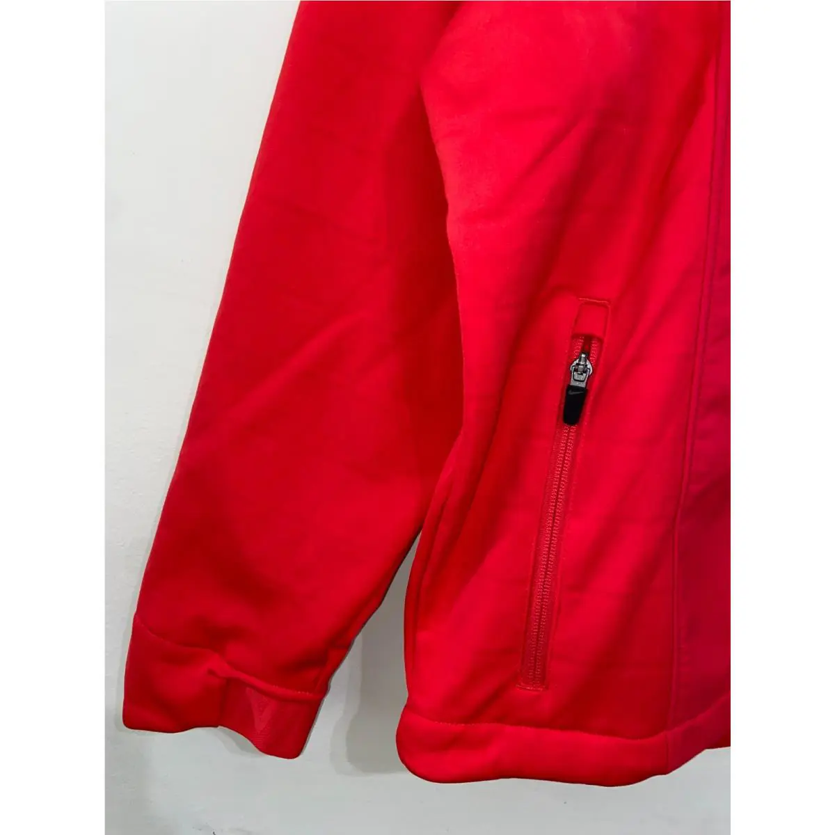 Nike clothing - Sphere - Sphere - Red (UPC: 0194272838475) 3