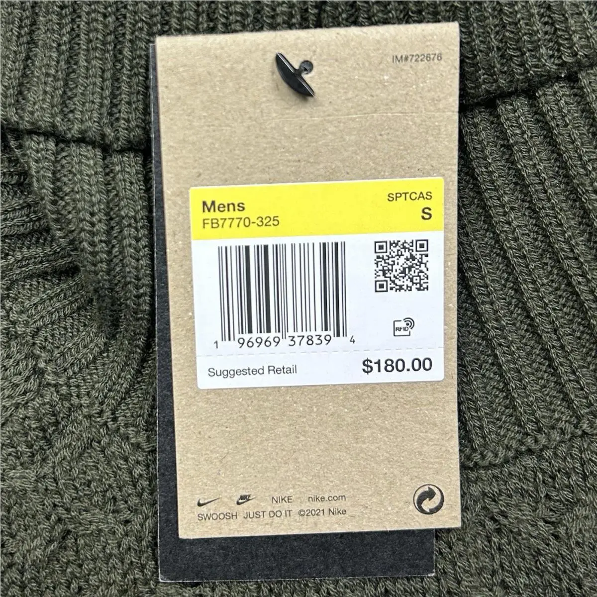 Nike clothing - Green 7