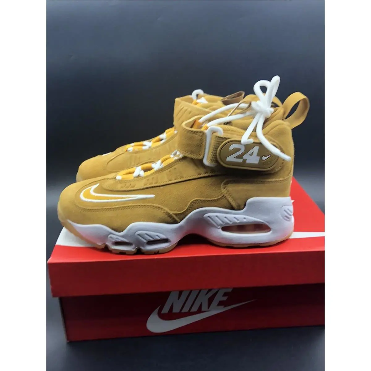 Nike shoes - Nike Air Griffey Max - Air Griffey Max - DO6685-700 - Brown 3