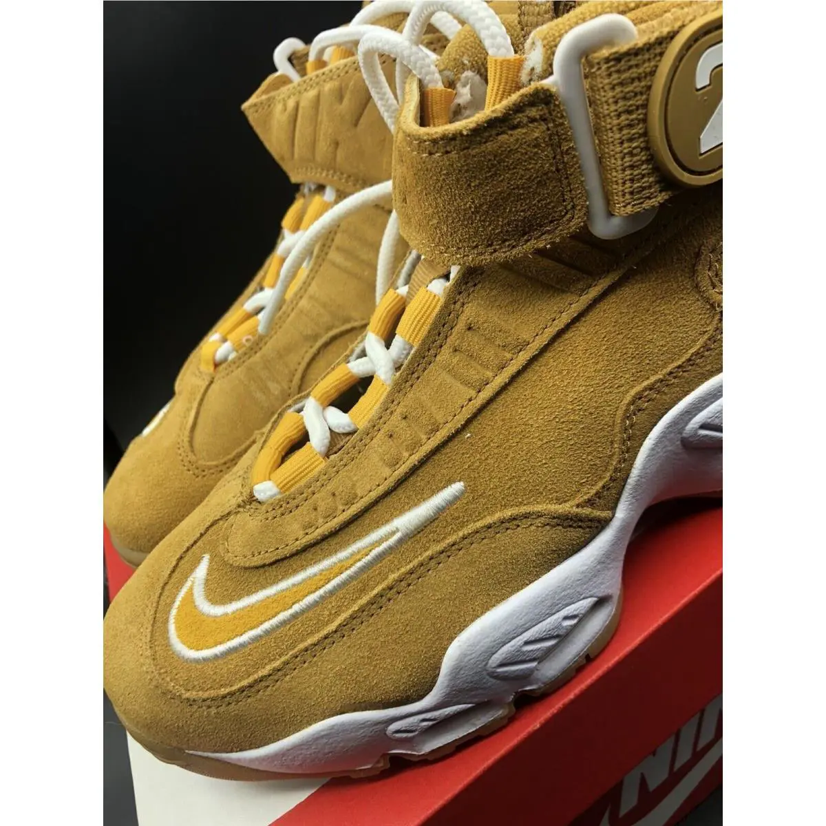 Nike shoes - Nike Air Griffey Max - Air Griffey Max - DO6685-700 - Brown 5