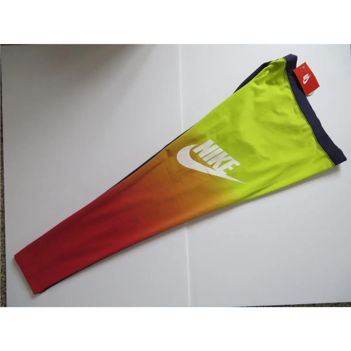 Nike clothing - Multi-Color (UPC: 888410319994) 2