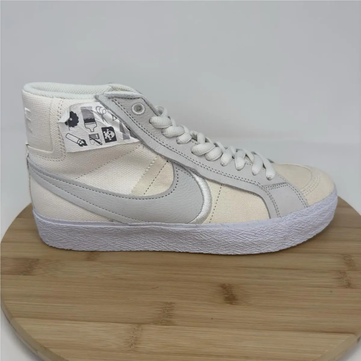 Nike SB Zoom Blazer Mid Prm Plus Warning Label Summit White DZ7587-110 Size 8