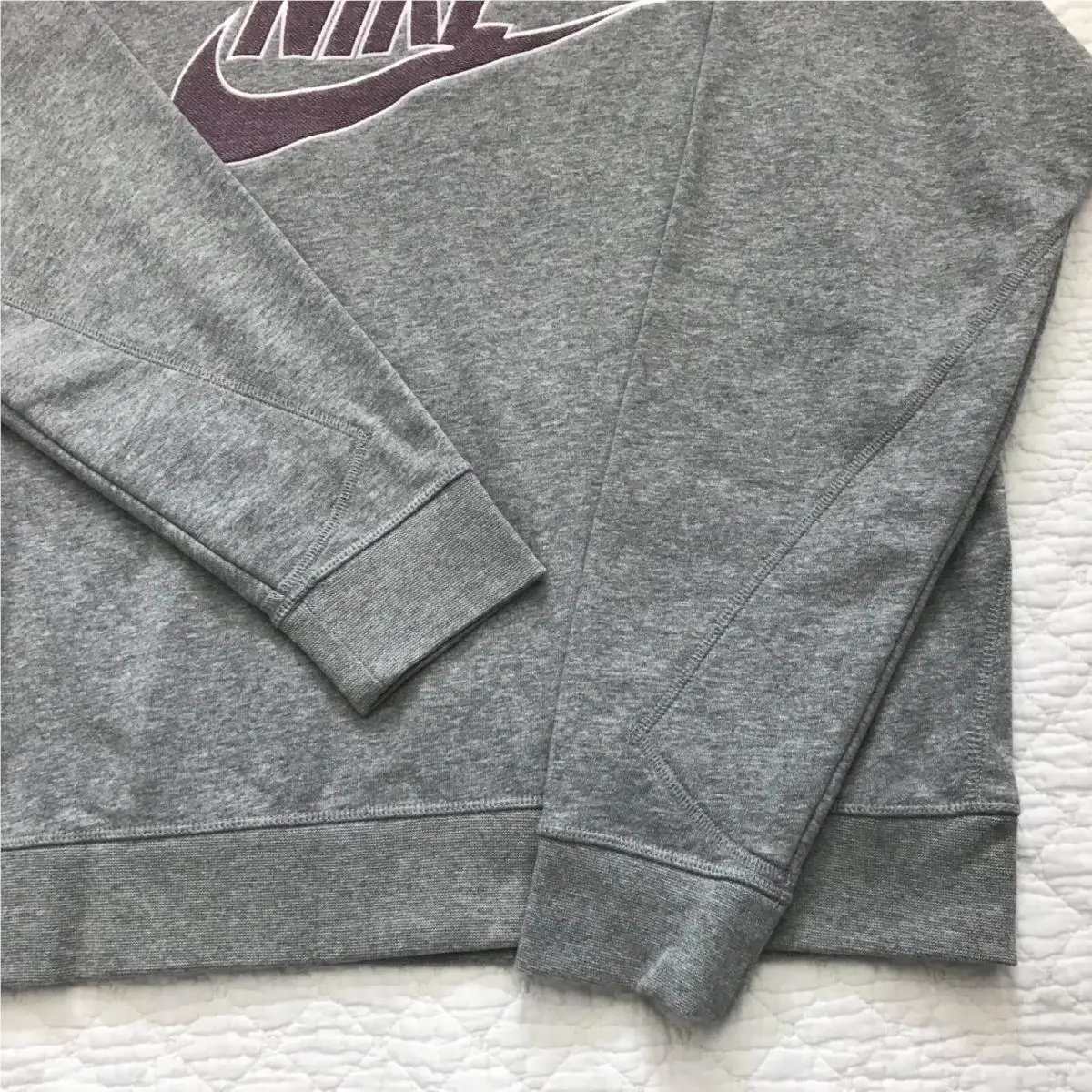 Nike clothing - Gray (UPC: 0194499954286) 3