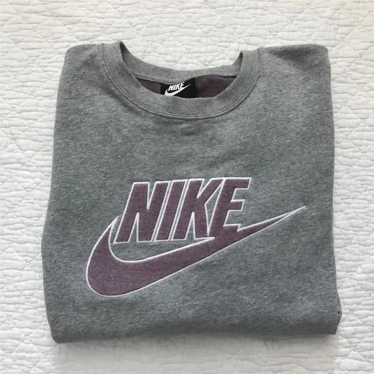 Nike clothing - Gray (UPC: 0194499954286) 4
