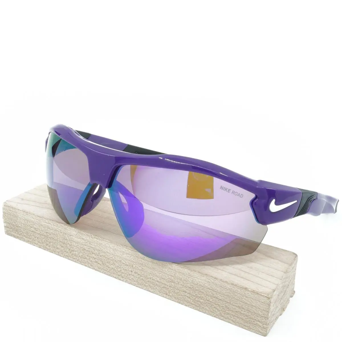 DN9252-547 Mens Nike Show X3 Sunglasses - Frame: Court Purple