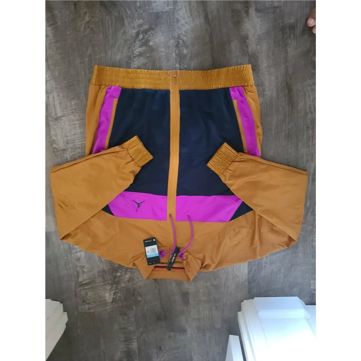Nike clothing - Multicolor (UPC: 193146024822) 1