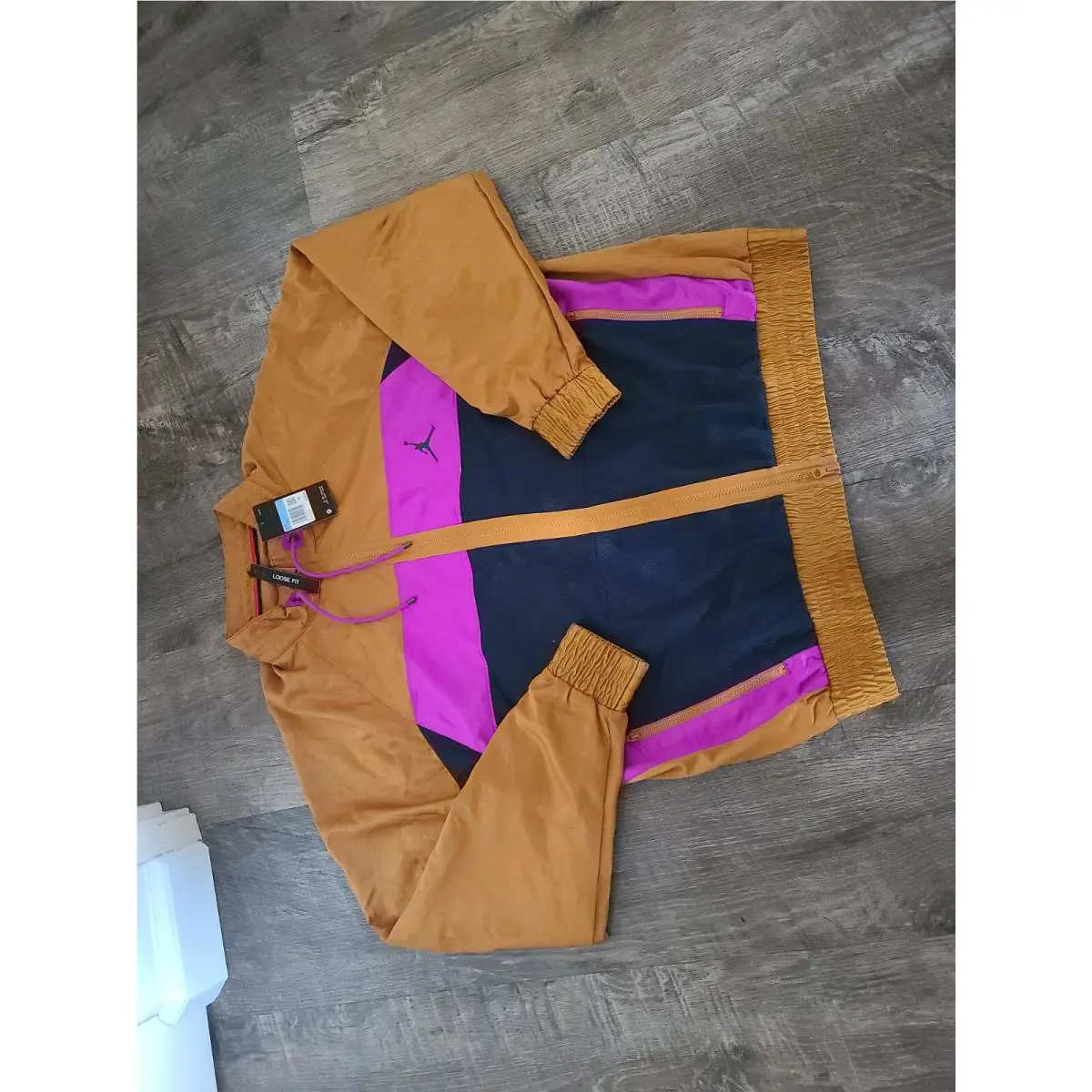 Nike clothing - Multicolor (UPC: 193146024822) 2