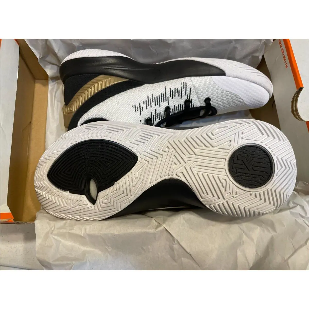 Nike shoes - Nike Kyrie Flytrap - Kyrie Flytrap - AO4436-170 - White (UPC: 884802118657) 2