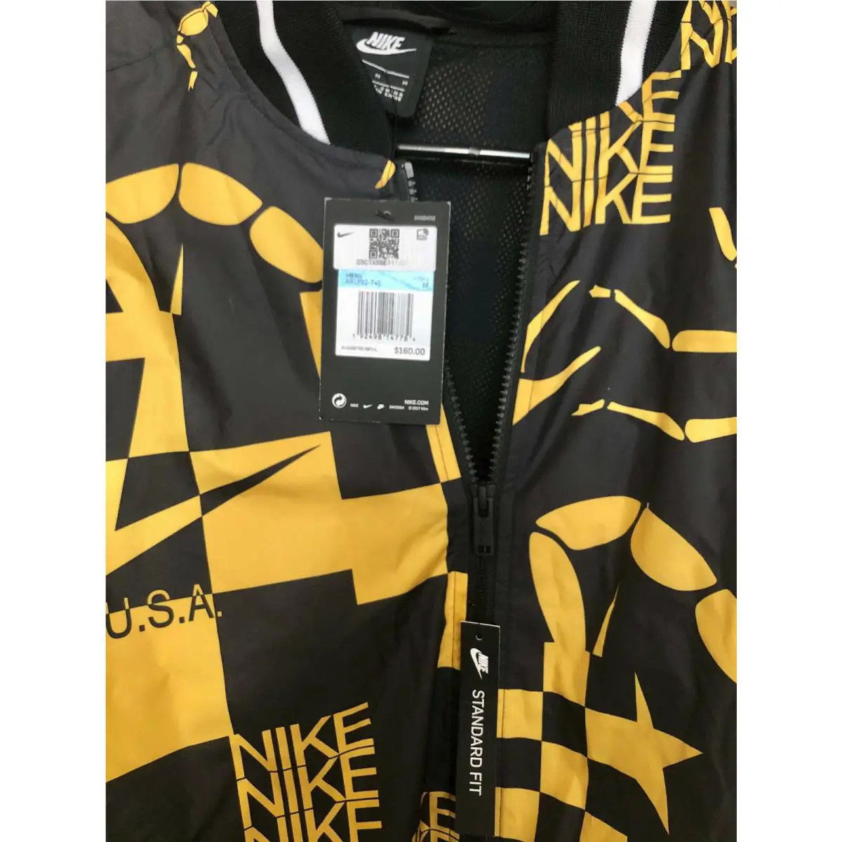 Nike clothing - AR1632-741 - AR1632-741 - Black Yellow, Manufacturer: Multicolor (UPC: 192498147784) 1