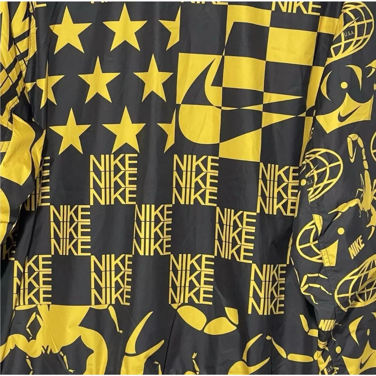 Nike clothing - Nike AR1632-741 - AR1632741 - Black/Yellow 4