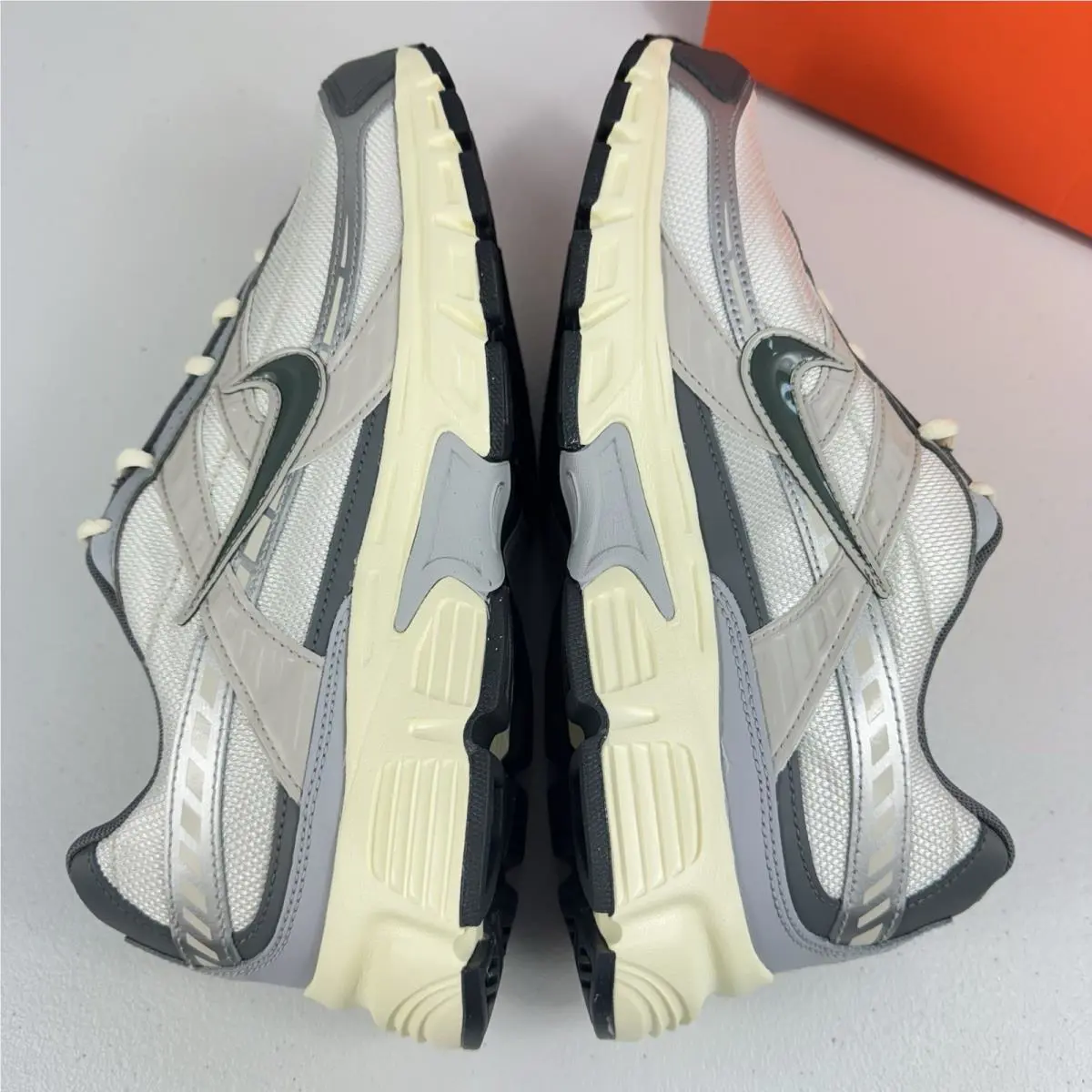 Nike shoes - Nike Initiator - Initiator - HQ1179-001 - Bone 5
