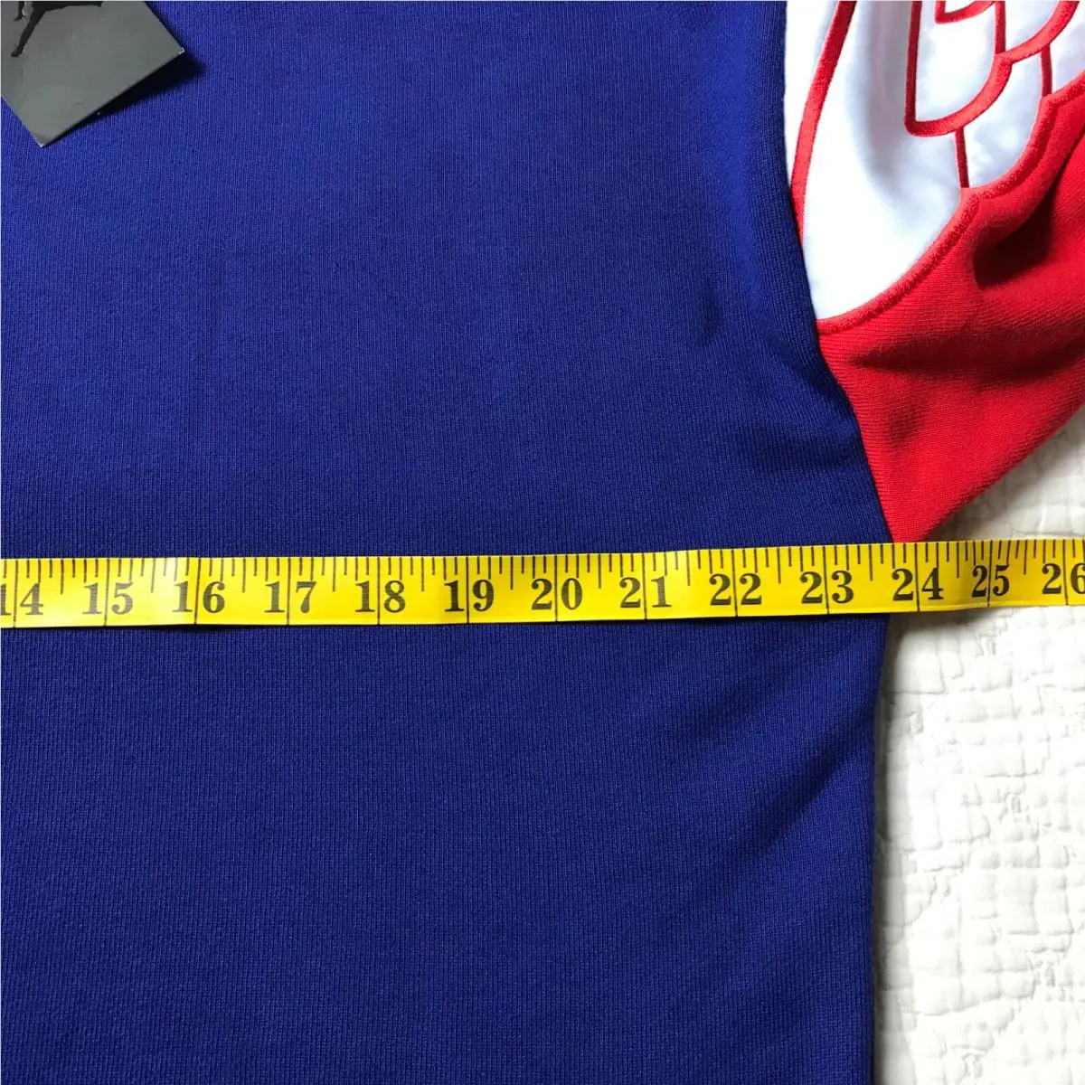 Nike clothing - Red/blue/white 7