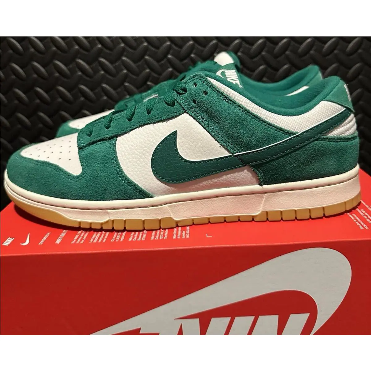 Nike shoes - Nike Dunk SE - Dunk - HQ1519-030 - Green 0