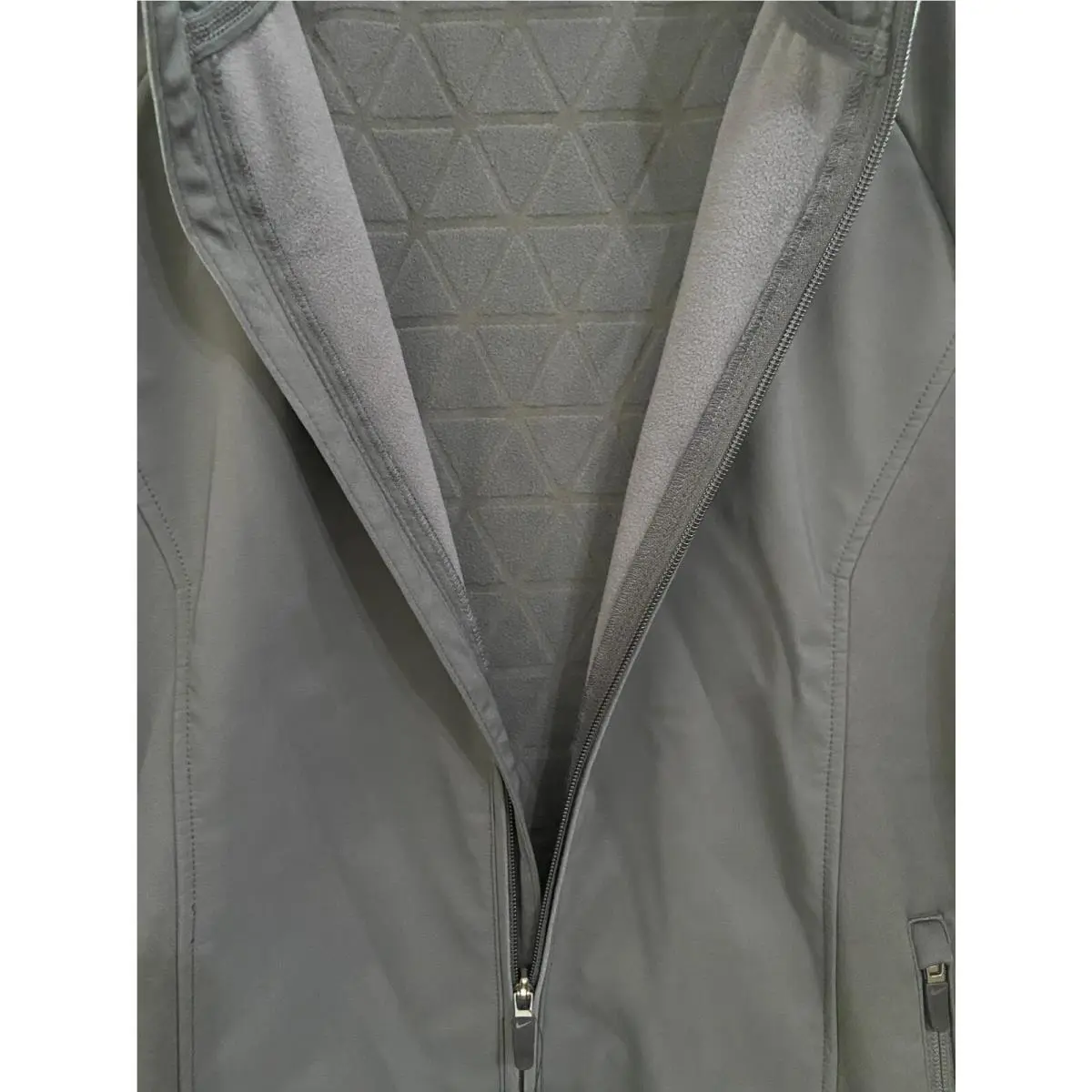 Nike clothing - Sphere - Sphere - Gray (UPC: 0194272838475) 4