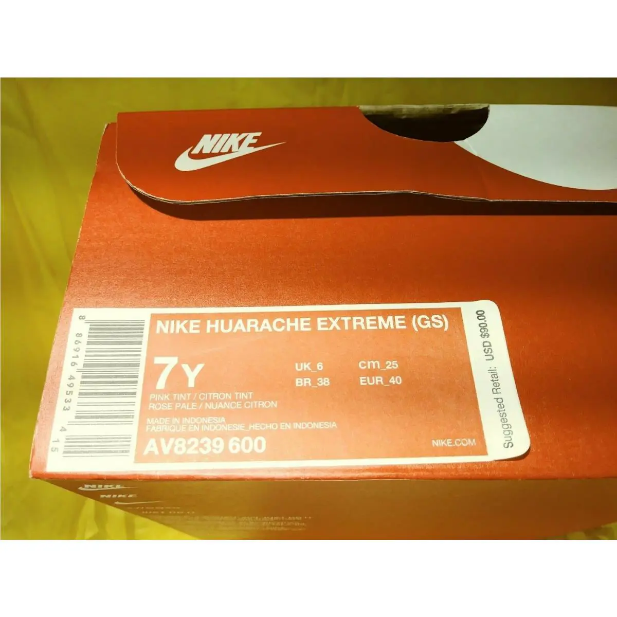 Nike shoes - Pink Tint/Citron Tint 10