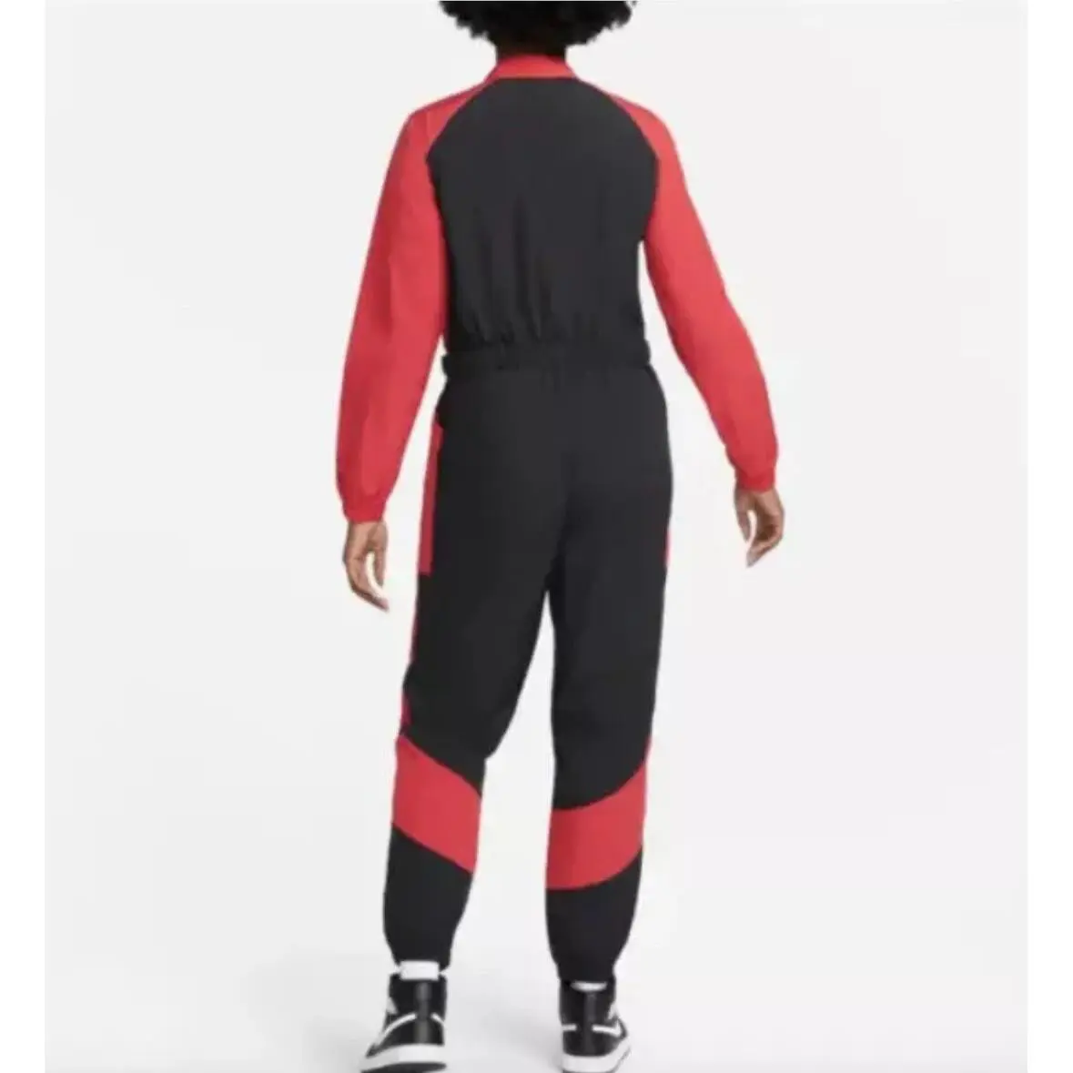 Nike clothing - Red/Black (UPC: 195243318323) 1