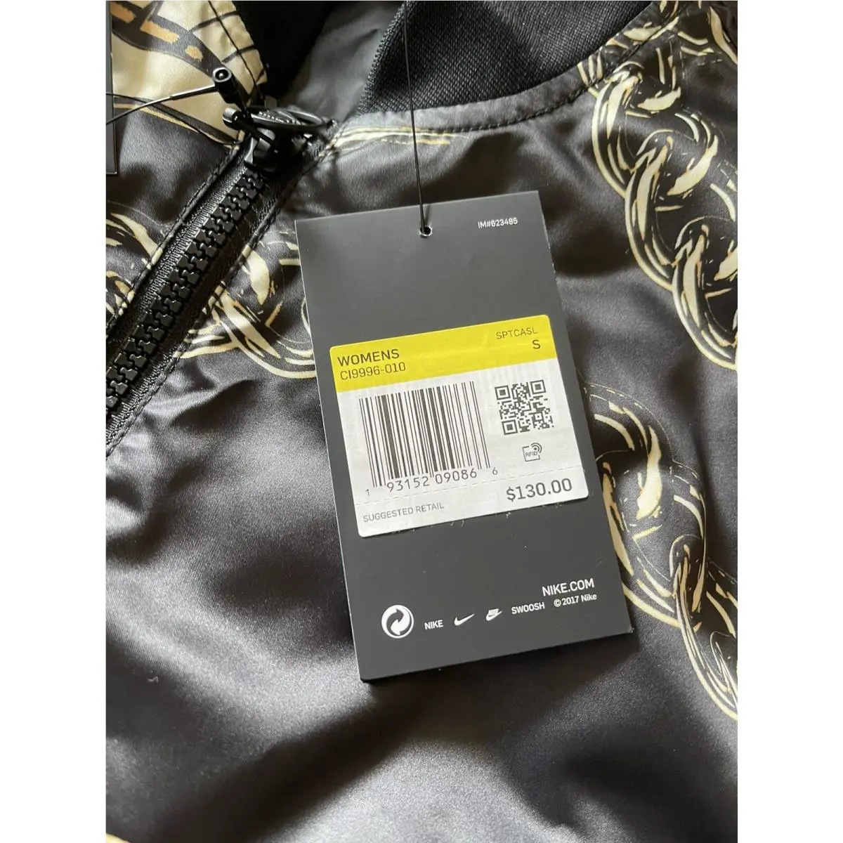 Nike clothing - Black (UPC: 0193152090866) 7