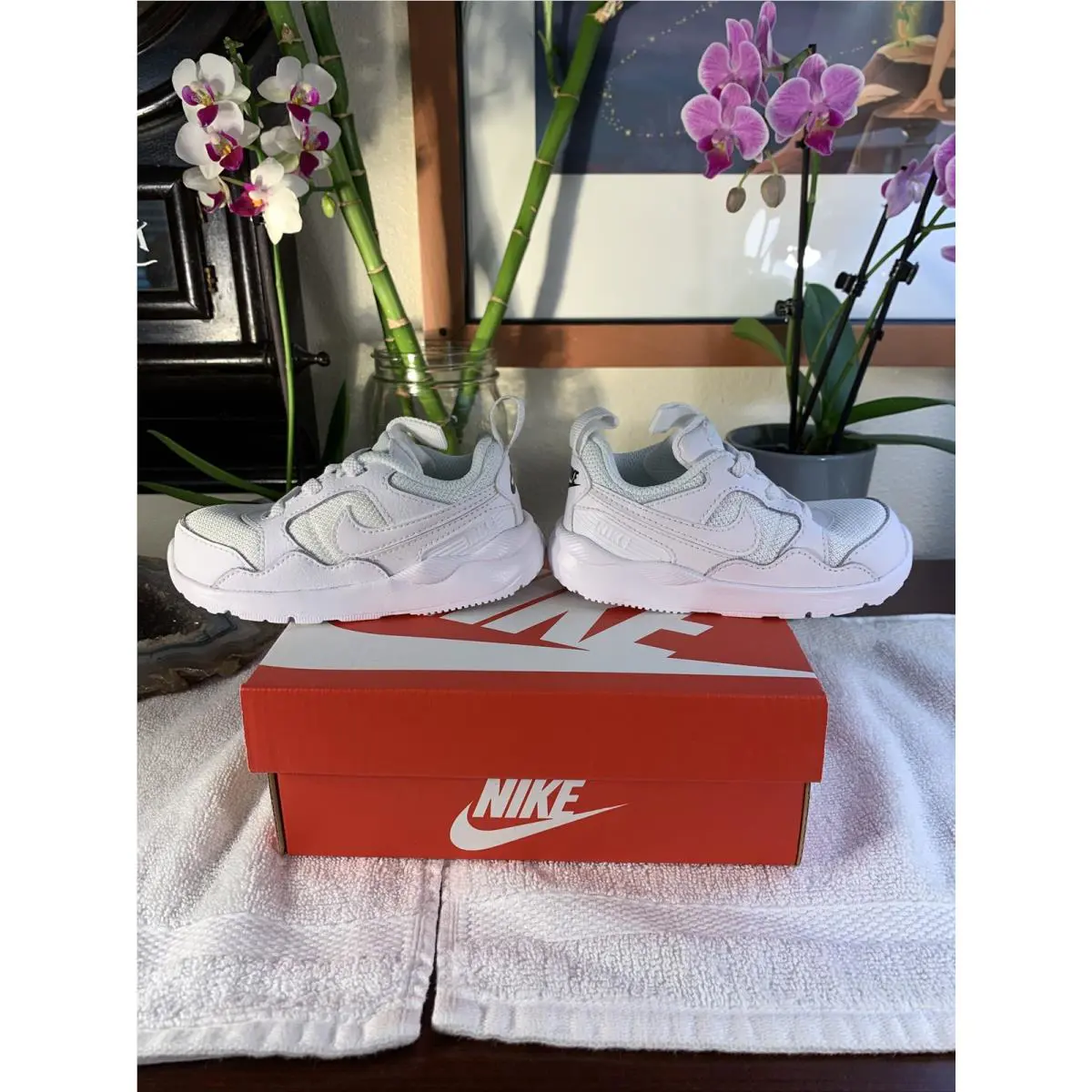 Nike shoes - White 1
