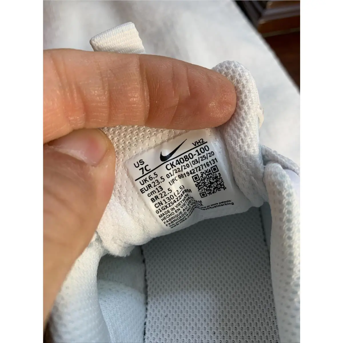Nike shoes - White 5