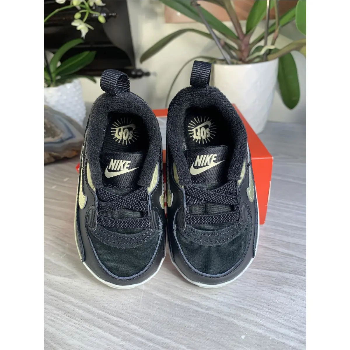 Nike shoes - Nike Air Max 90 Crib (CB) - Black, Manufacturer: Black/Gold 4
