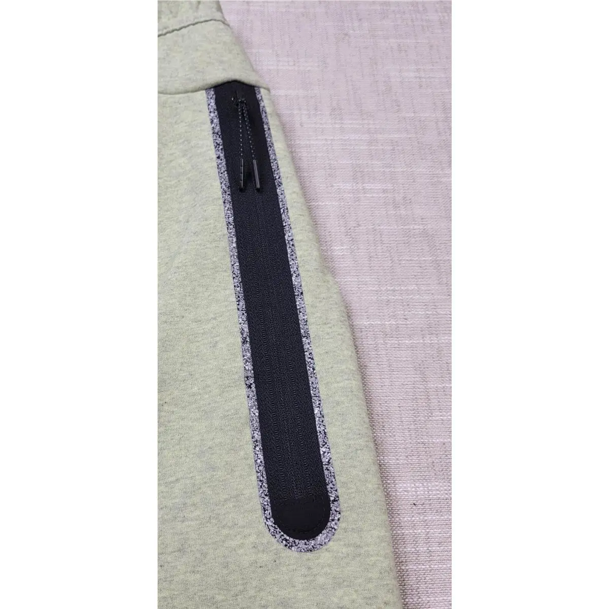 Nike clothing - Nike NSW Tech Fleece - NSW Tech Fleece - DD4706-303 - Green Black 4