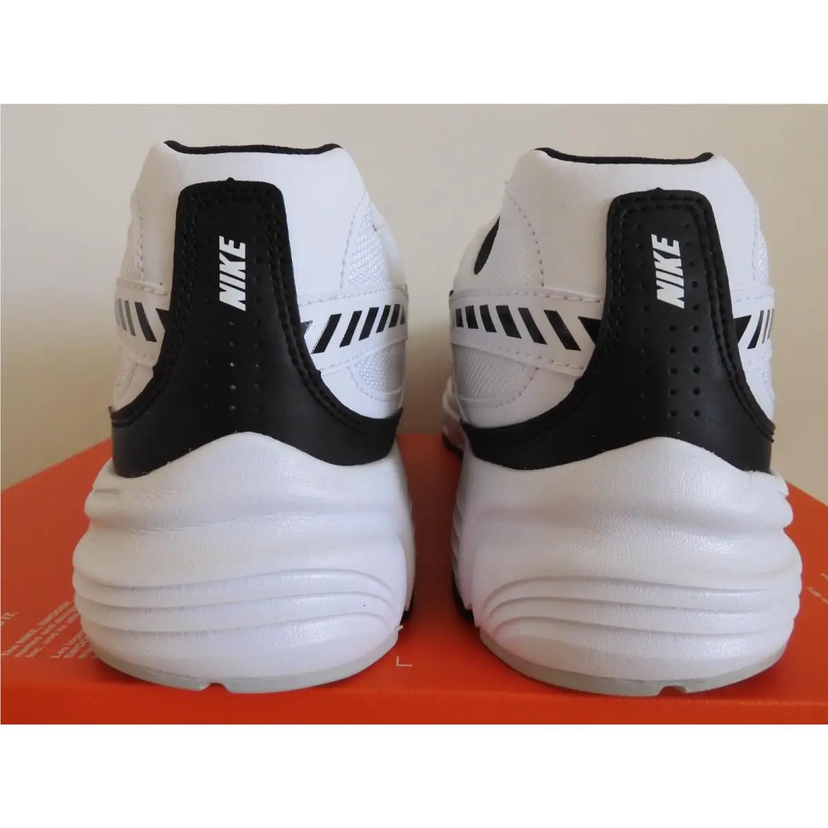 Nike shoes - Nike Initiator - Initiator - 394055-100 - White (UPC: 194274673098) 2