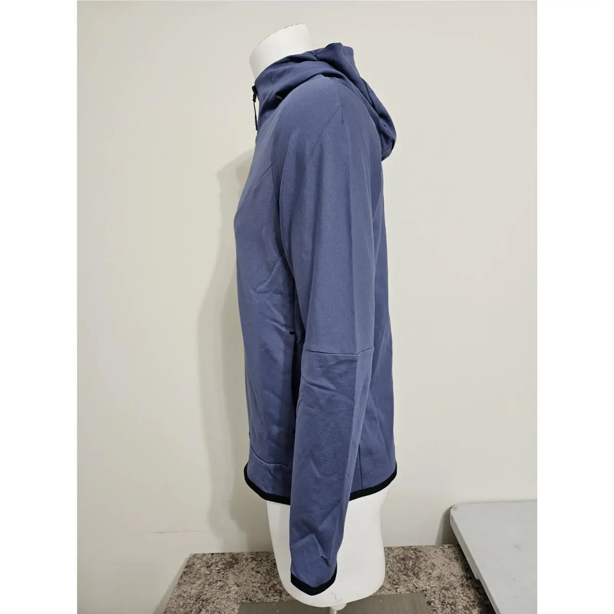 Nike clothing - Blue (UPC: 196607384565) 3