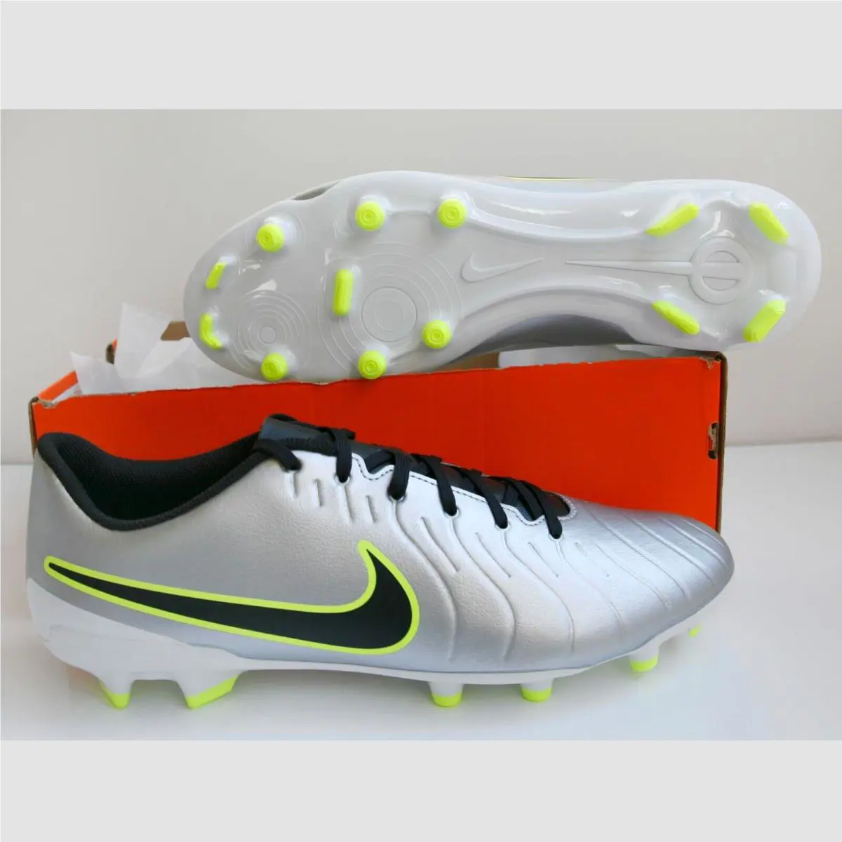 Nike shoes - Nike Legend - Legend - DV4344-001 - Silver (UPC: 197600864955) 1