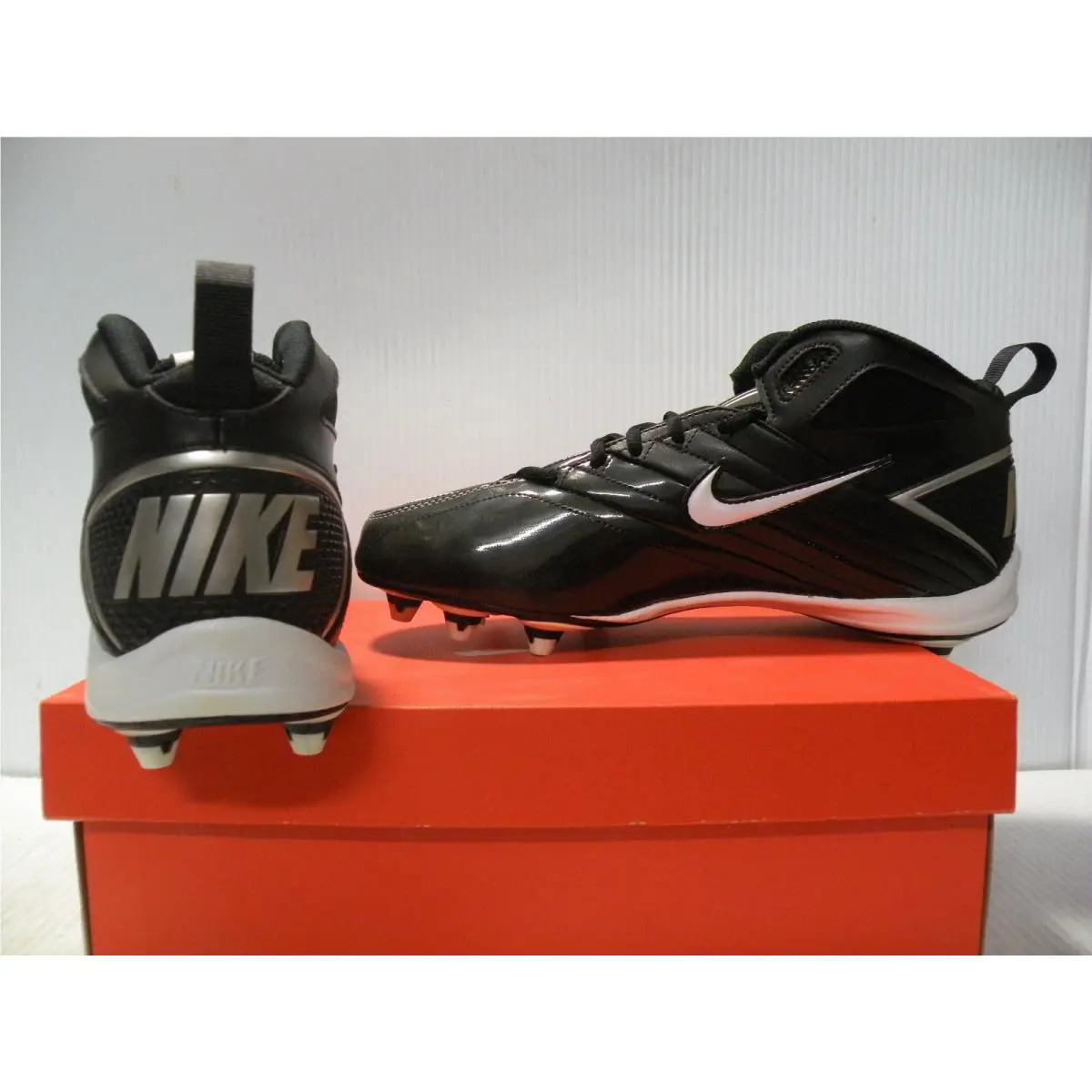 Nike shoes - Black/White 1