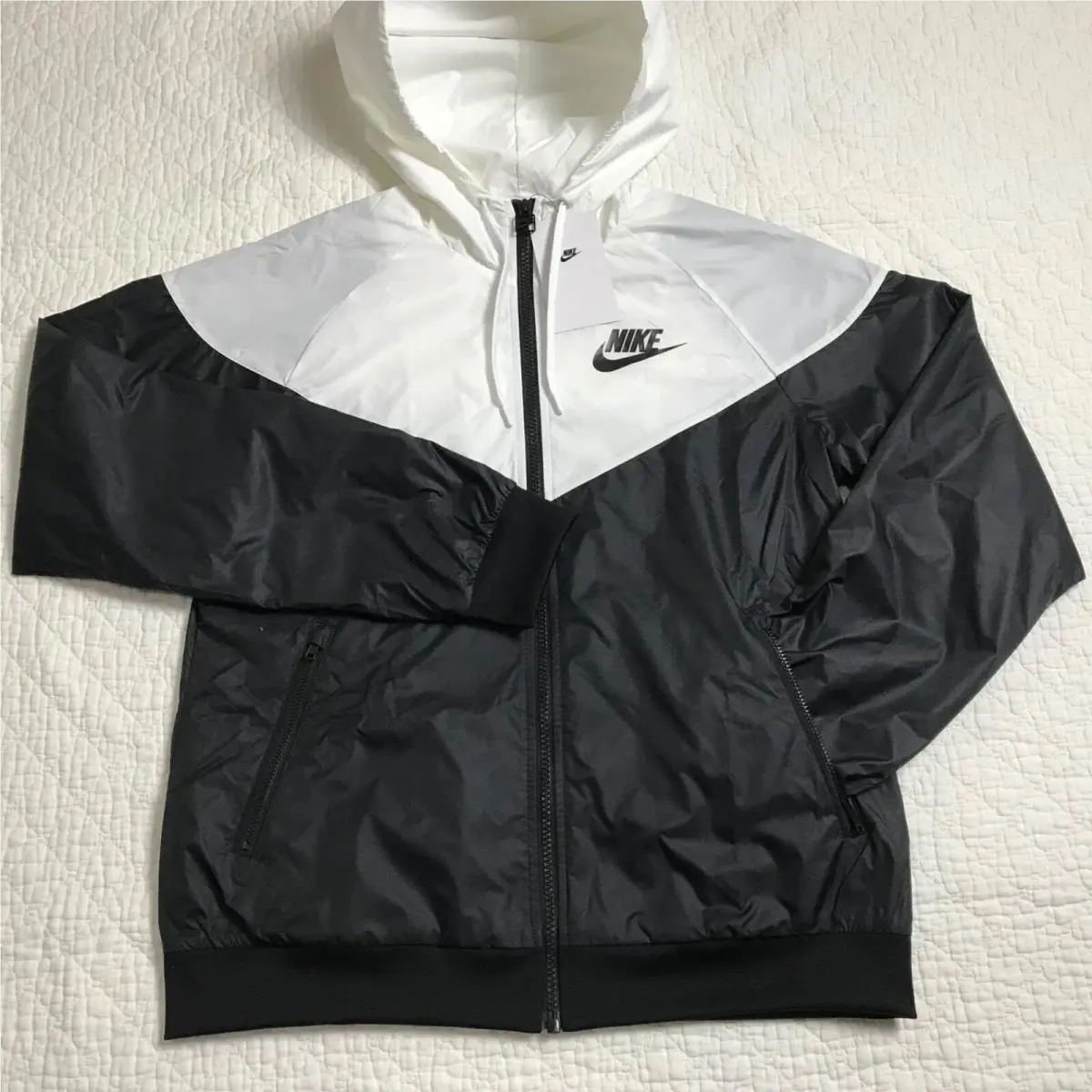 Nike clothing - Nike sportswear - sportswear - black/white (UPC: 193154576702) 0