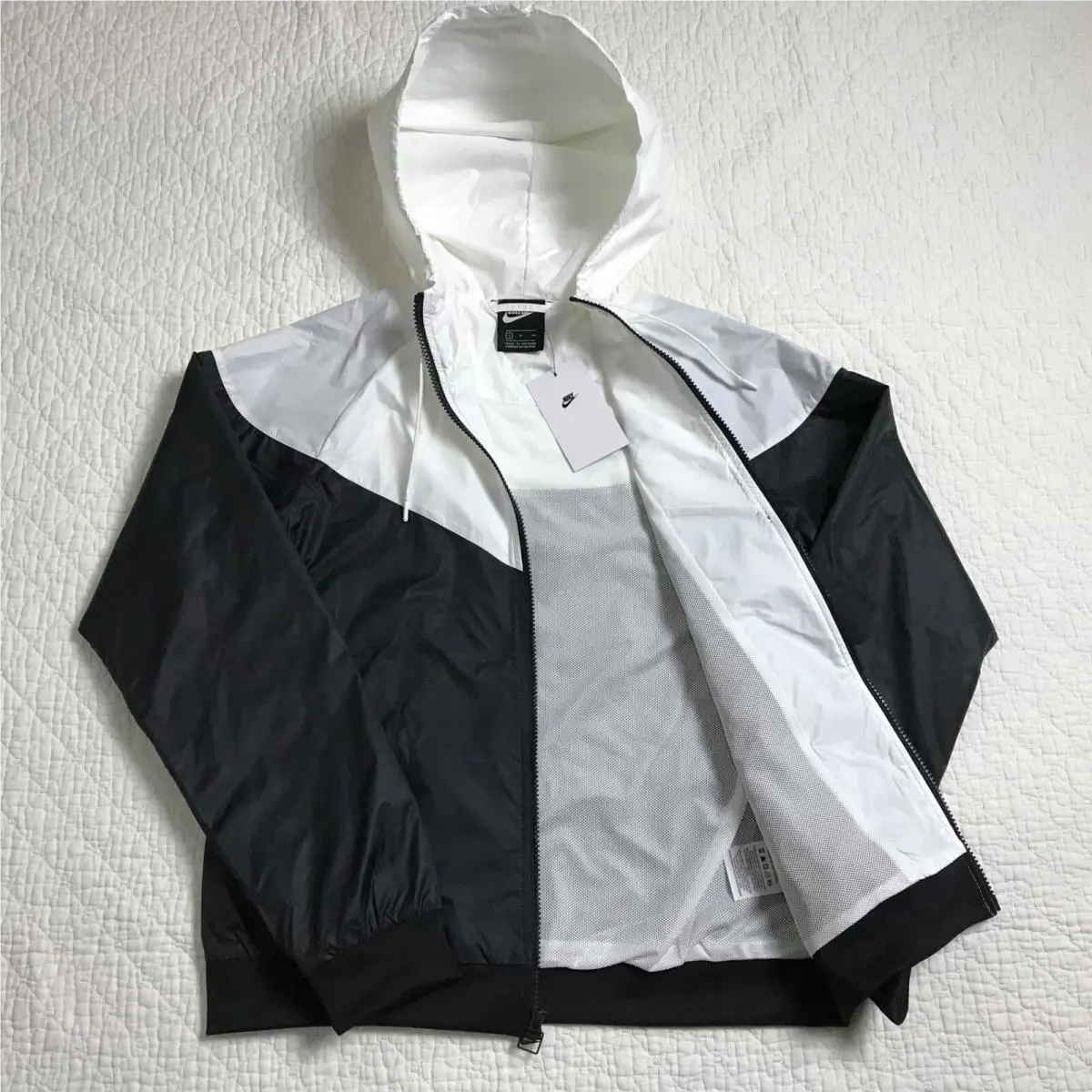 Nike clothing - Nike sportswear - sportswear - black/white (UPC: 193154576702) 4