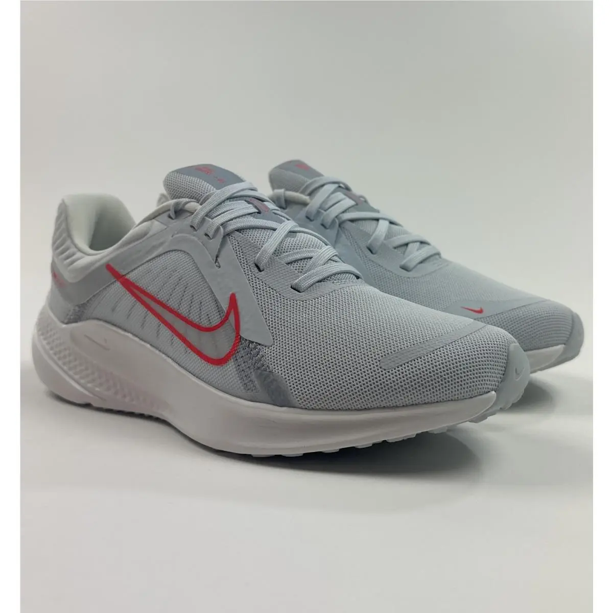 Nike Quest 5 Gray Red Womens Size 9.5 Sneakers Shoes Athletic Running DD9291-007