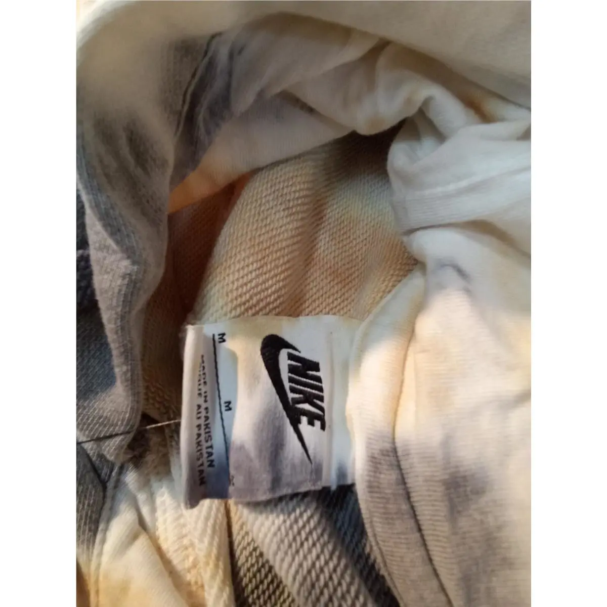 Nike clothing - Various (UPC: 195868247398) 5