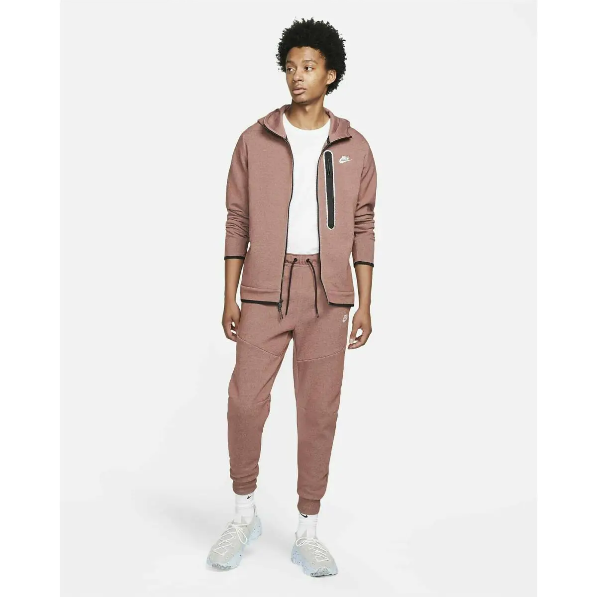 Nike clothing - Sportswear Tech - Sportswear Tech - Red 3