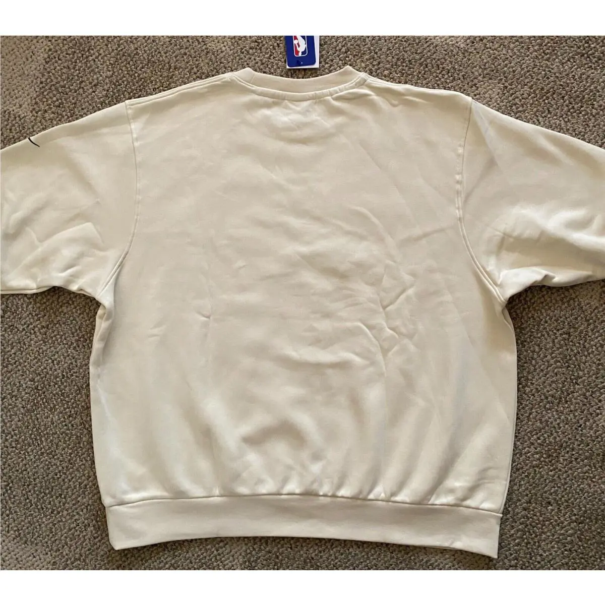 Nike clothing - Beige (UPC: 195867701266) 1