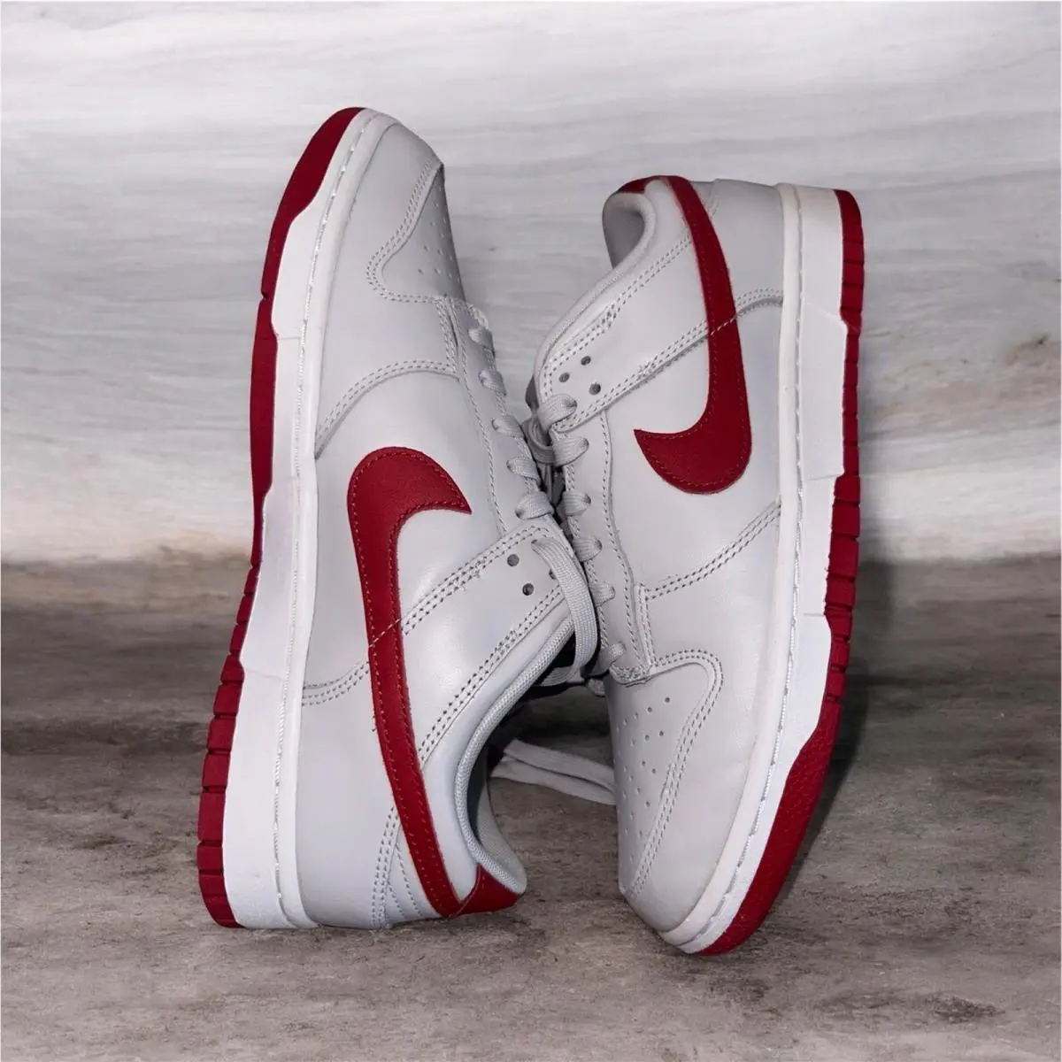 Size 9.5 - Nike Dunk Low Vast Grey Varsity Red - Gray