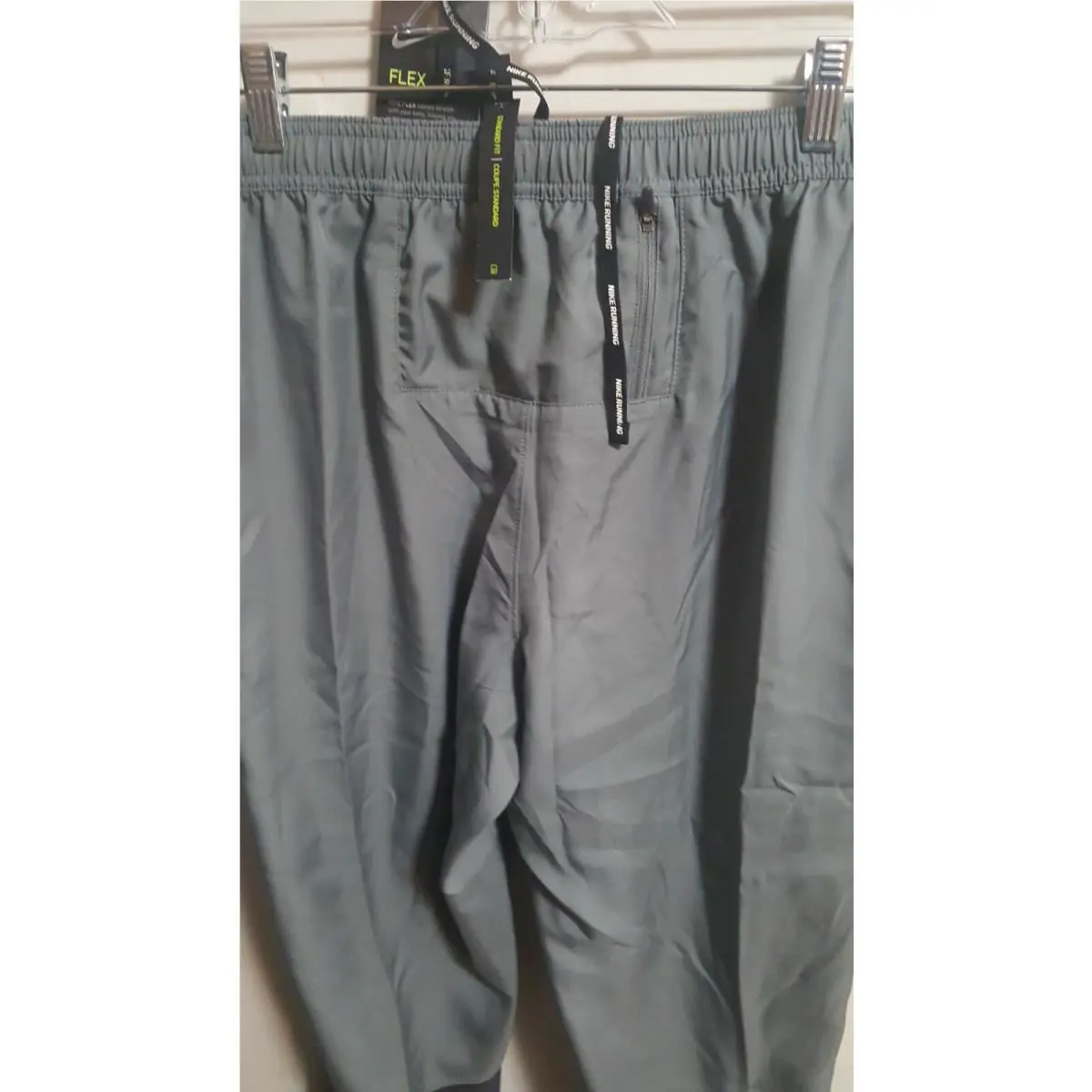 Nike clothing - CU5498 084 - Gray (UPC: 194493335753) 1